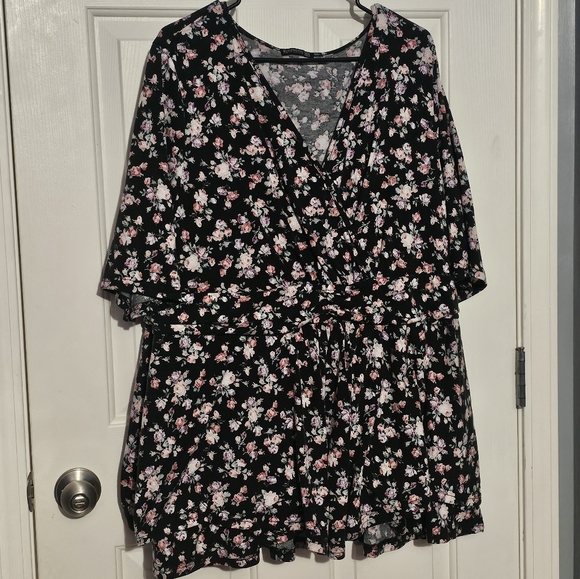 Black Floral Top - Picture 1 of 2